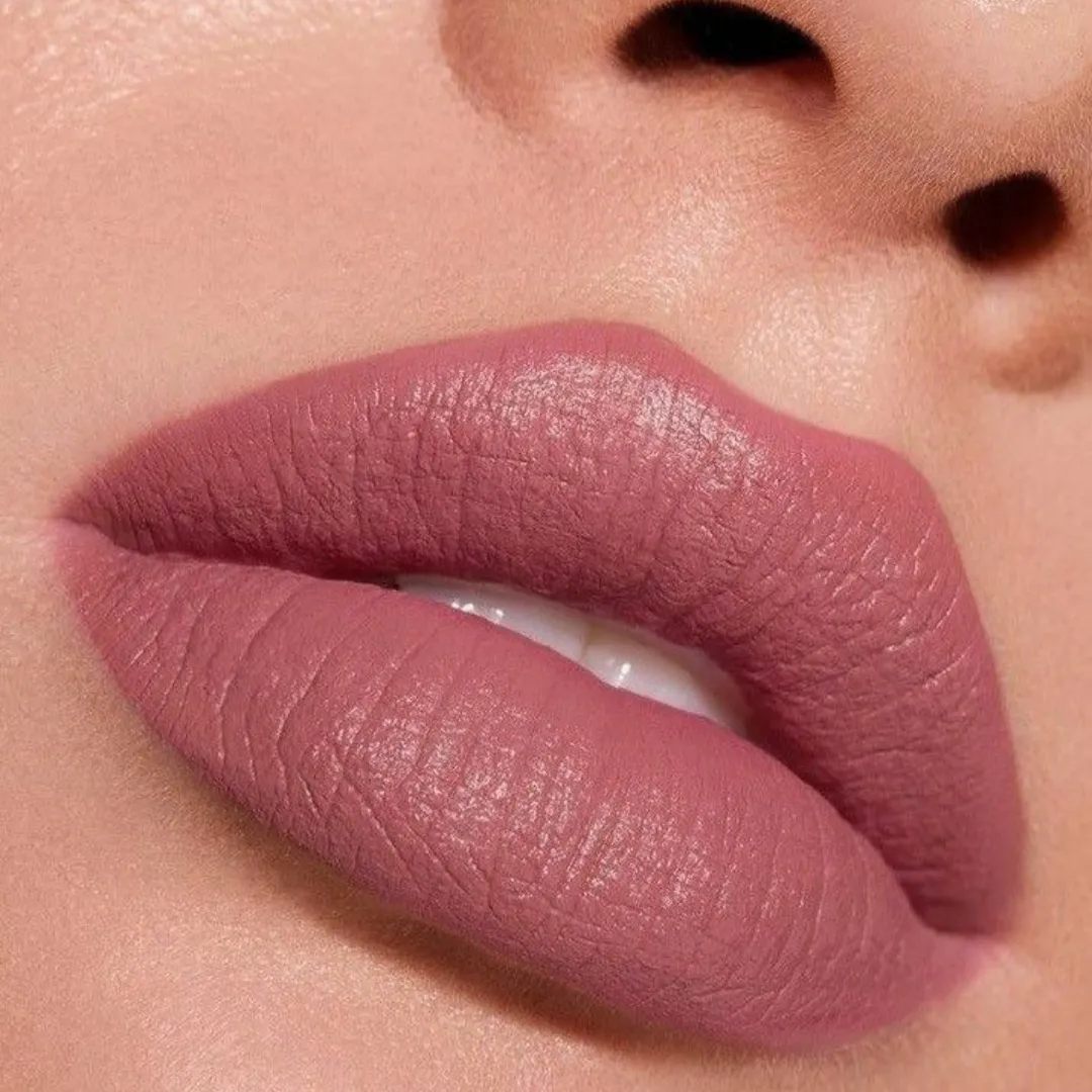 Creamy matte lipstick