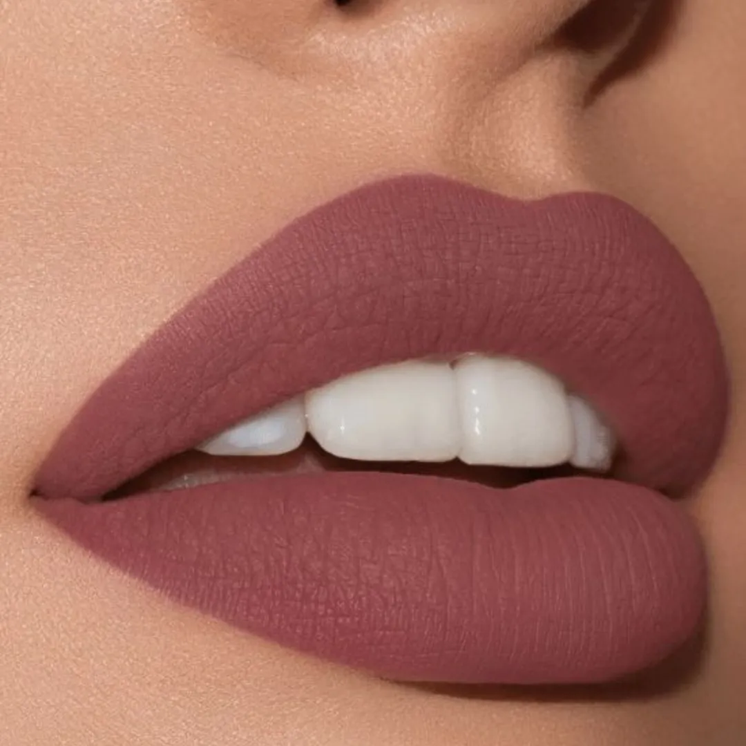 Creamy matte lipstick
