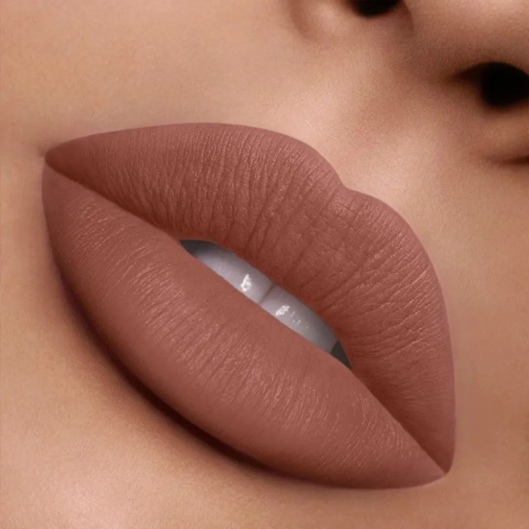 Creamy matte lipstick