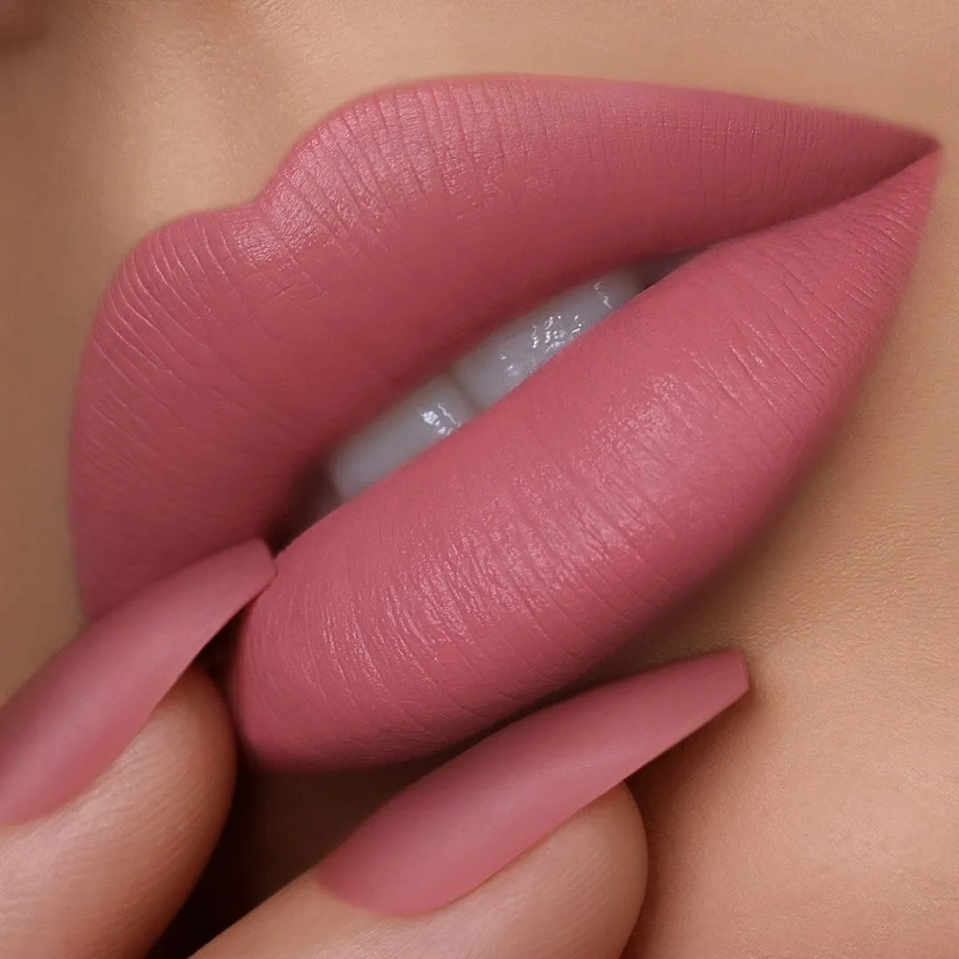 Creamy matte lipstick