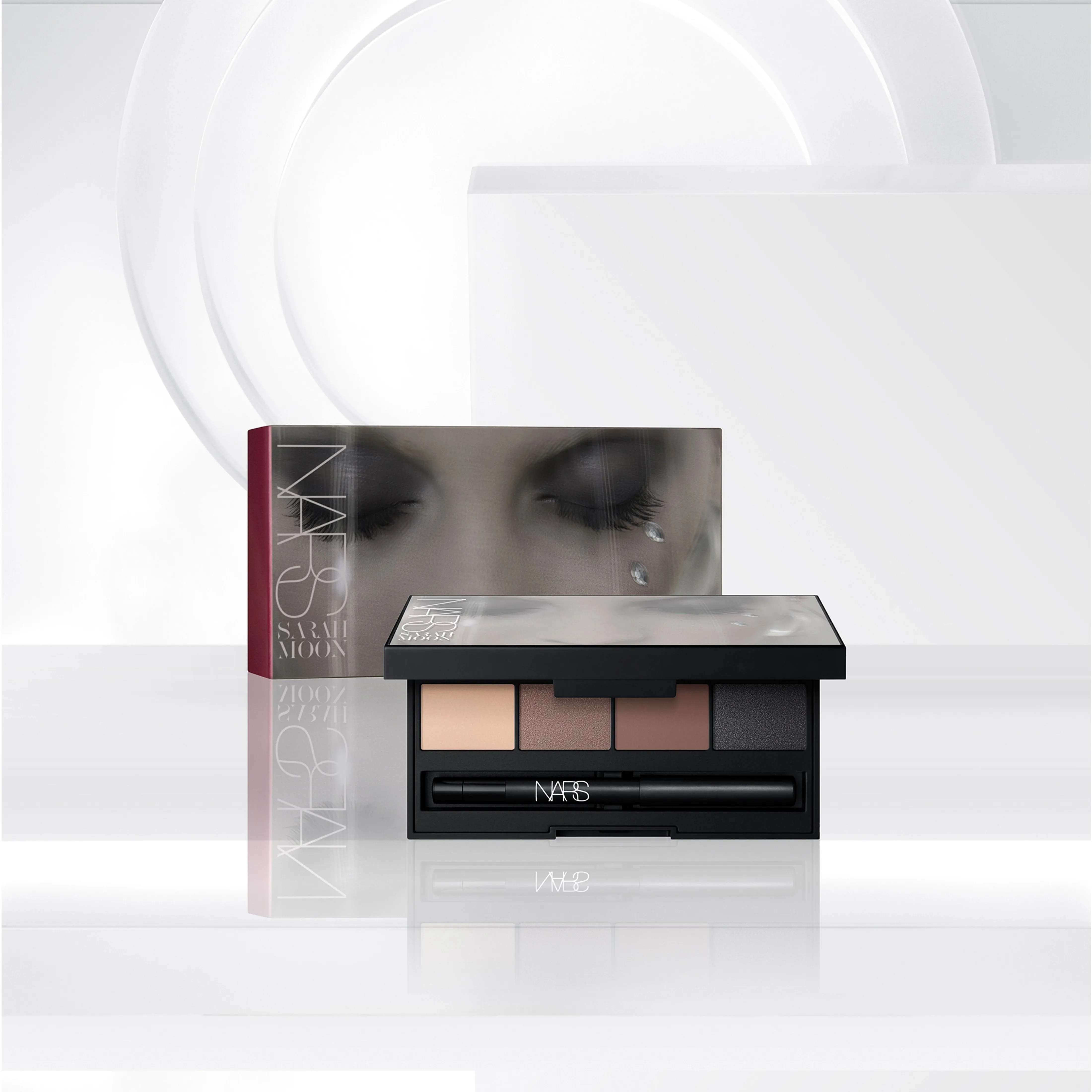 look closer eyeshdow palette