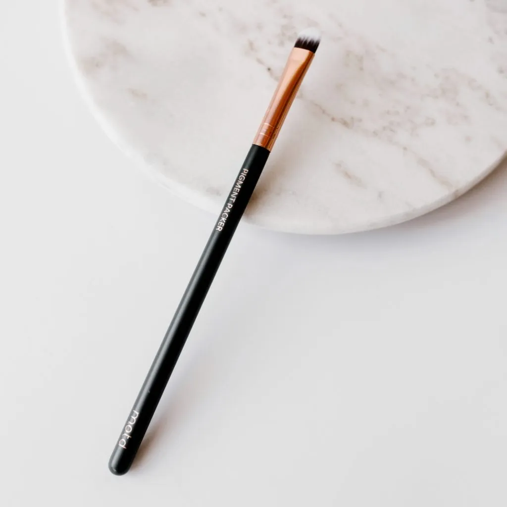 The Pigment Packer Small Shader Brush